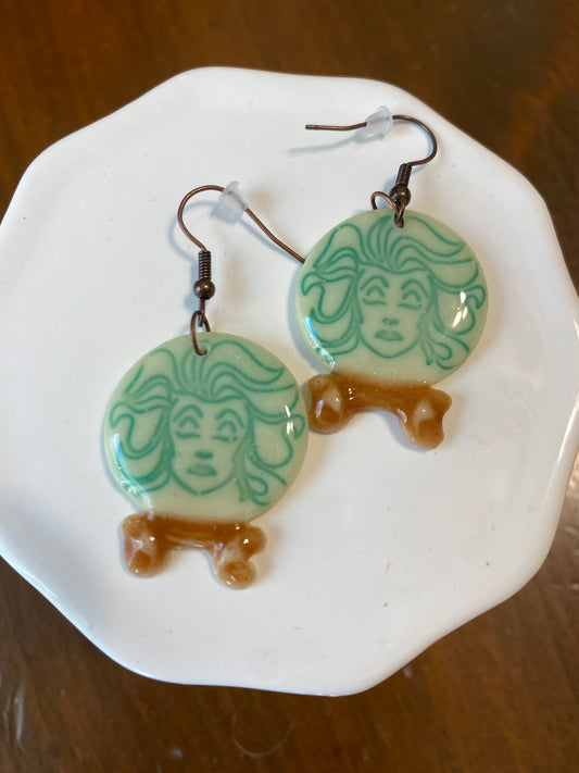 Haunted Mansion-Madame Leota, glows in the dark